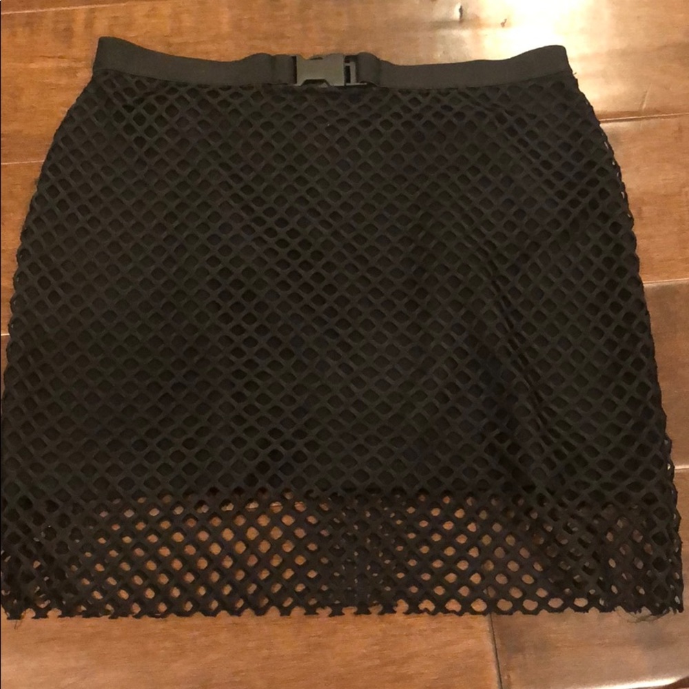 LF mesh skirt